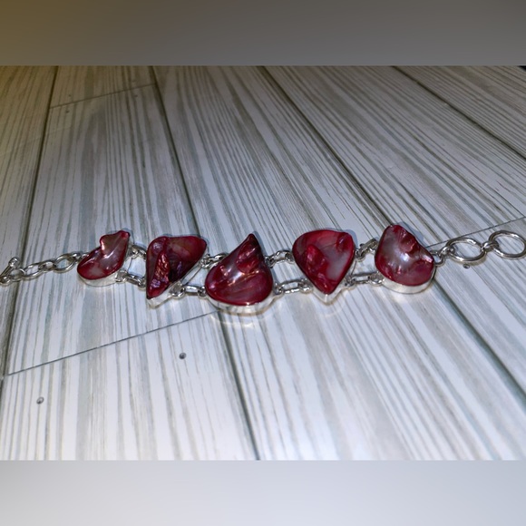 Mother Of Pearl- red Bracelet - Picture 3 of 15